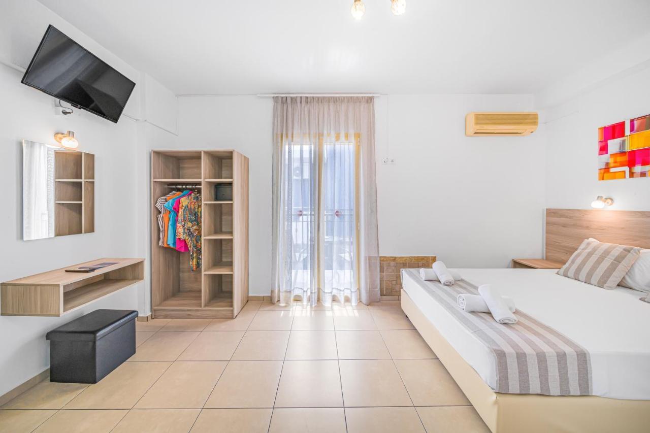 Happy Days Aparthotel Malia Exteriör bild